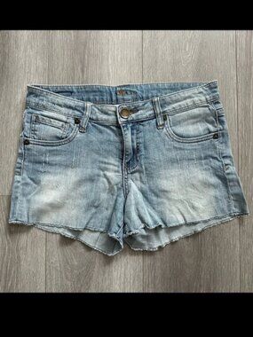 Kut from the Kloth Denim Shorts with Raw Edge and Lightly Distressed . Size 6